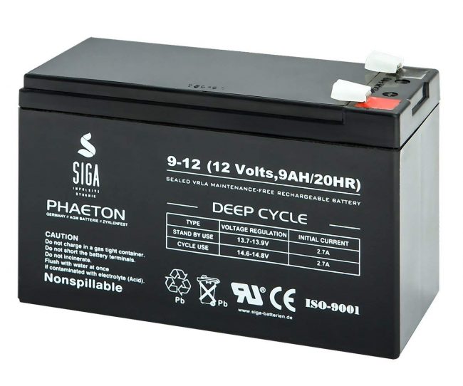 Charger for an AGM fish finder battery