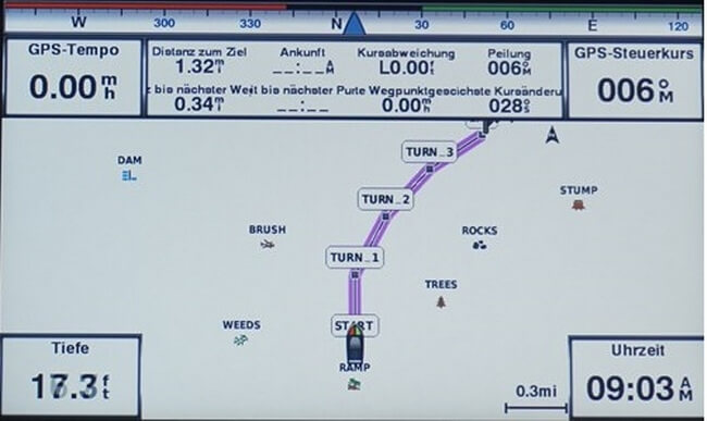 Navigation and waypoint display on Garmin Striker Vivid