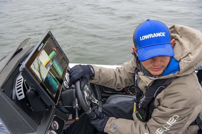 Earn a FREE Lowrance GPS/sonar unit for your college fishing team – C-MAP  Fishing